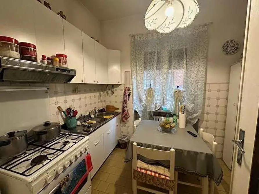 Immagine 10 di Appartamento in vendita  37 a Torino