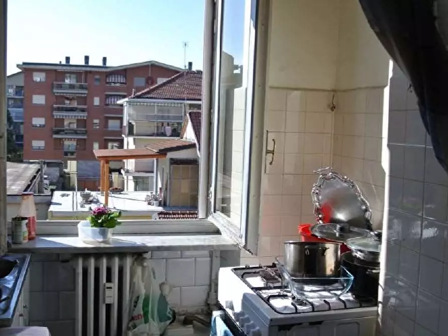 Immagine 3 di Appartamento in vendita  8 a Torino