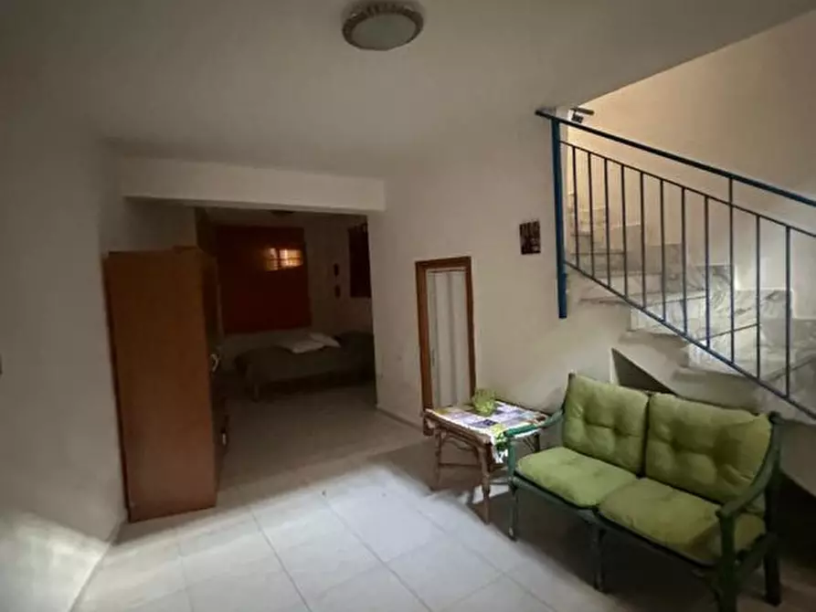 Immagine 6 di Casa indipendente in affitto  a Melito Di Porto Salvo