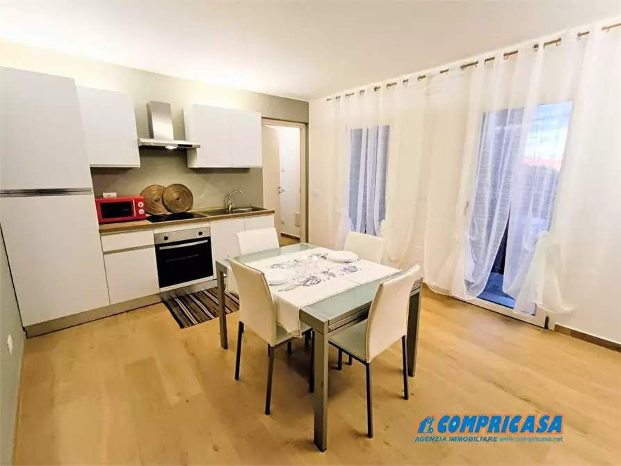 Immagine 4 di Appartamento in affitto  a Bardolino