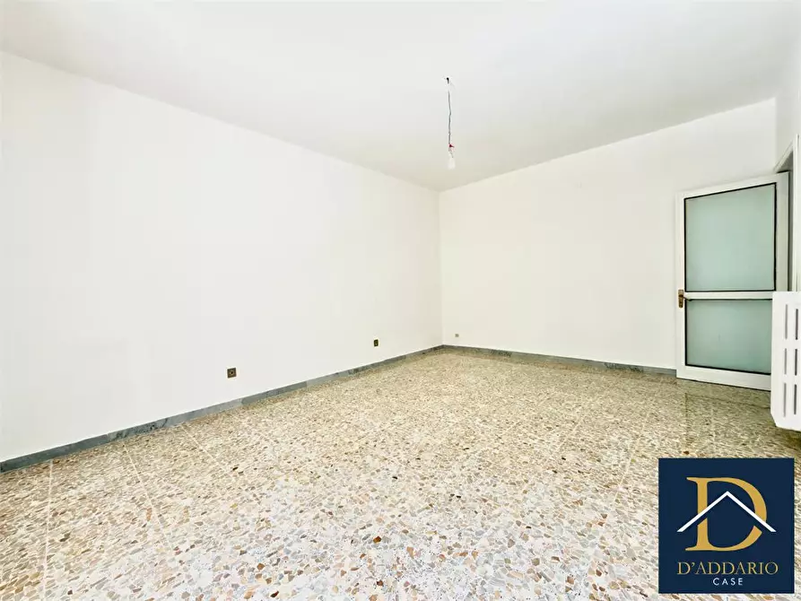 Immagine 9 di Appartamento in affitto  152 a Taranto