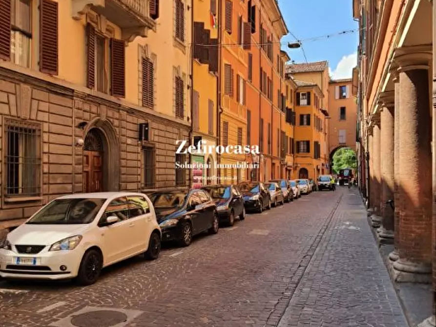 Immagine 1 di Appartamento in affitto  a Bologna