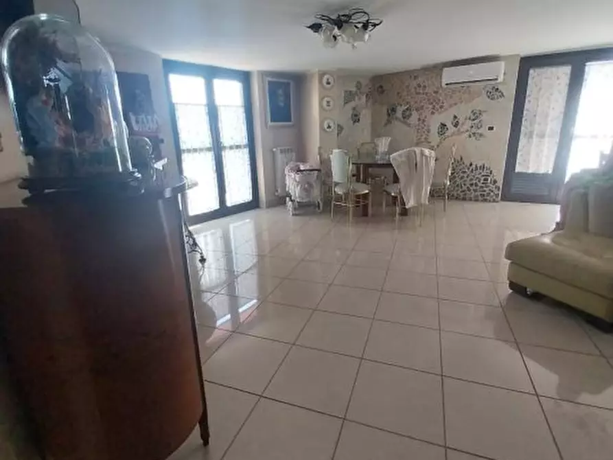 Immagine 1 di Appartamento in affitto  a Orta Di Atella