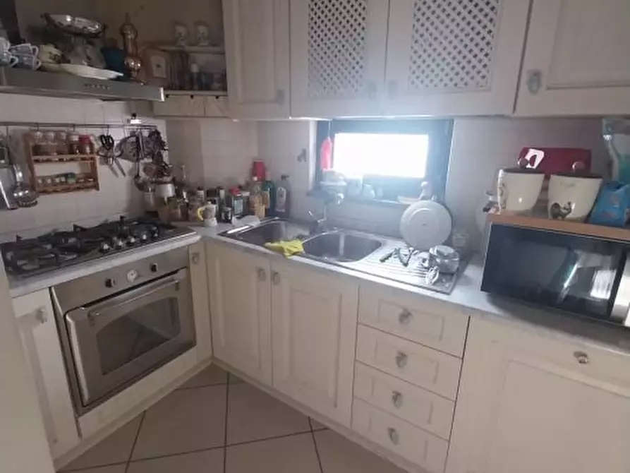 Immagine 10 di Appartamento in affitto  a Orta Di Atella