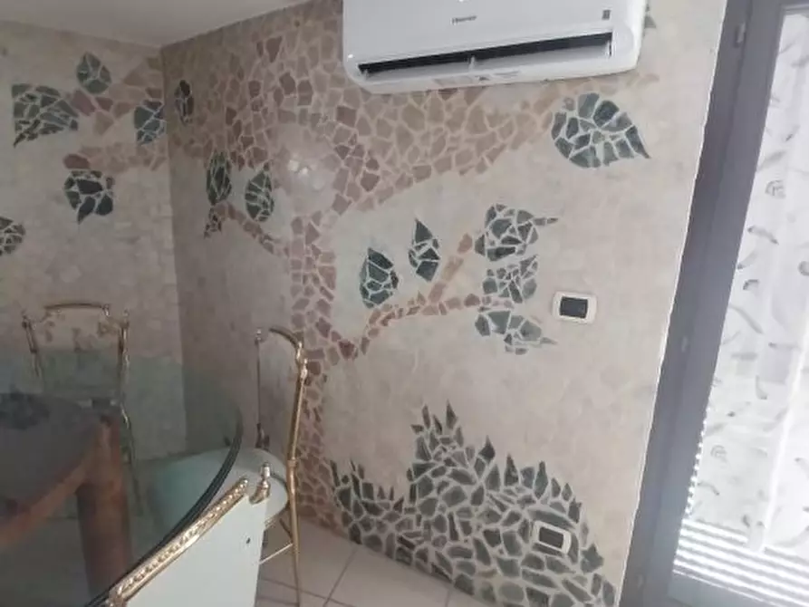 Immagine 4 di Appartamento in affitto  a Orta Di Atella