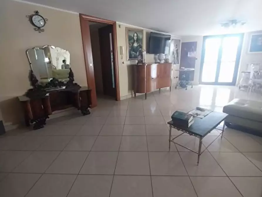 Immagine 2 di Appartamento in affitto  a Orta Di Atella