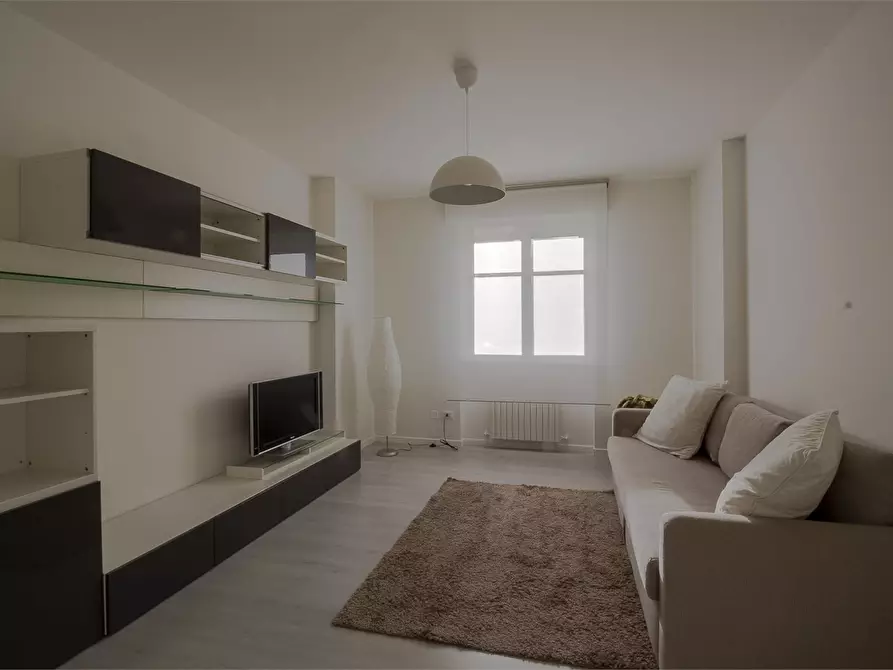 Immagine 10 di Appartamento in affitto  4/1 a Mandello Del Lario