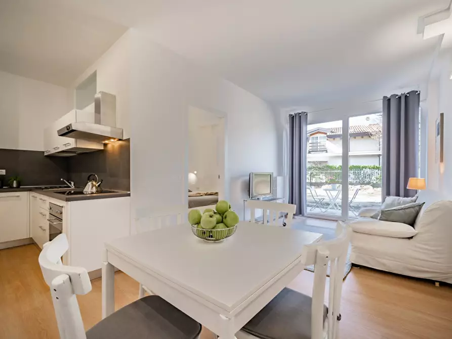 Immagine 2 di Appartamento in affitto  30 a Abbadia Lariana