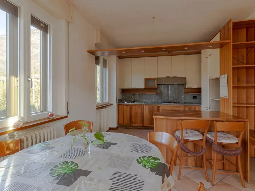 Immagine 5 di Appartamento in affitto  50 a Lierna