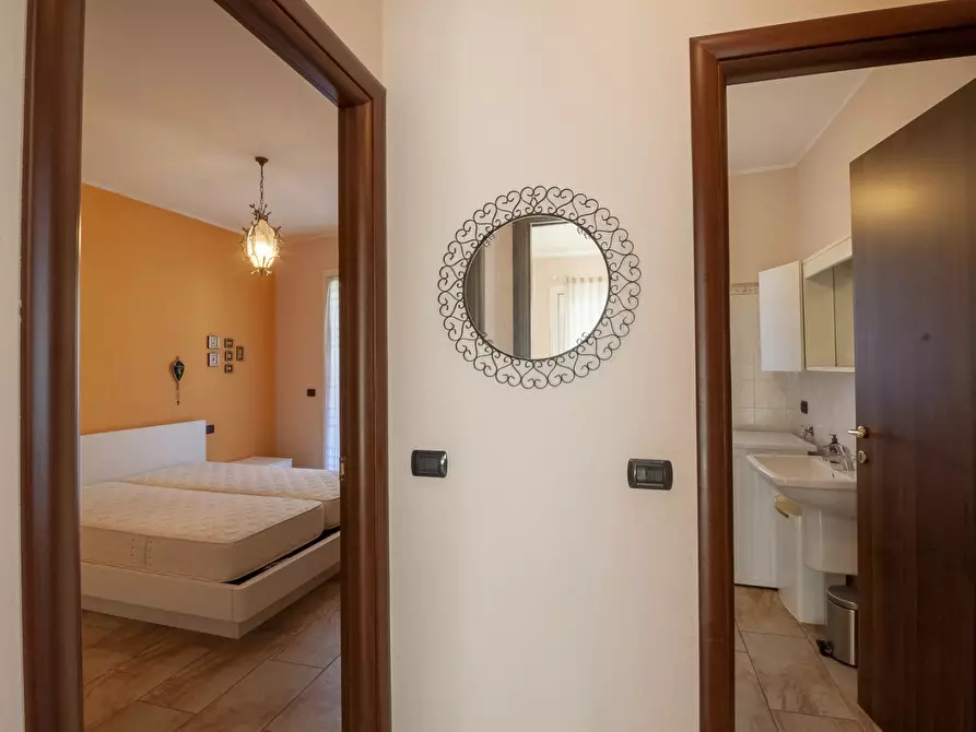 Immagine 10 di Appartamento in affitto  1/A a Mandello Del Lario