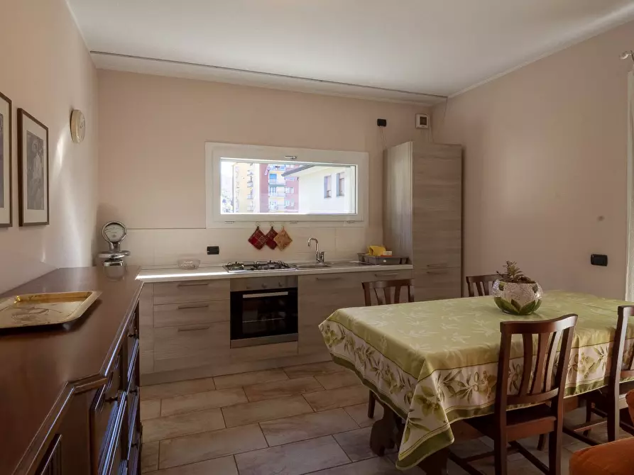 Immagine 8 di Appartamento in affitto  1/A a Mandello Del Lario