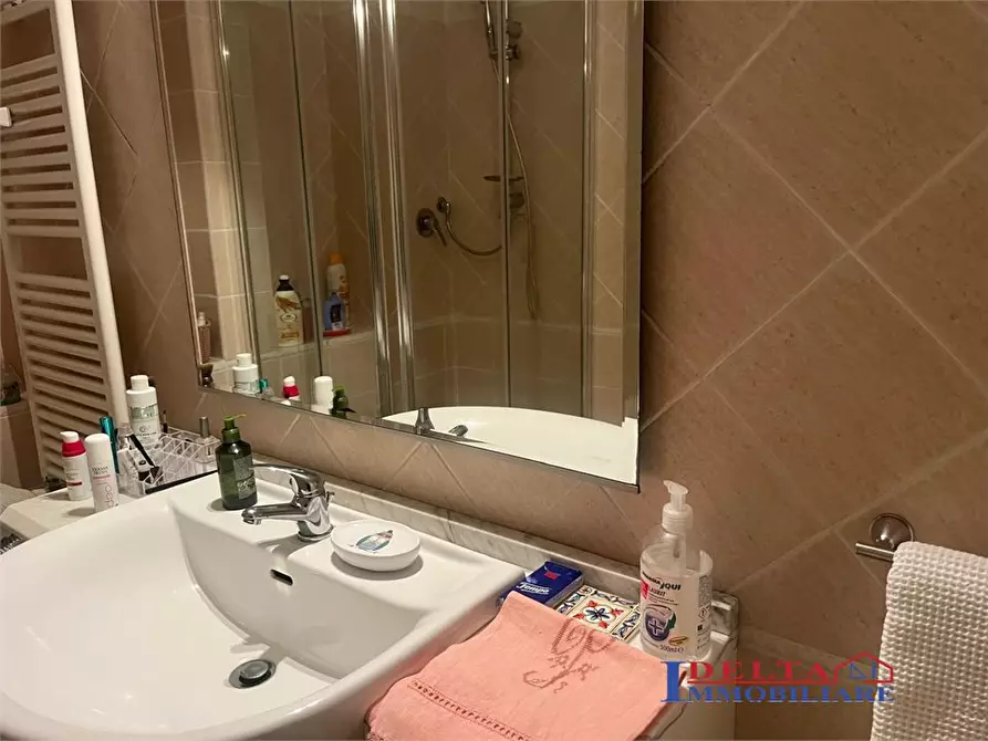 Immagine 10 di Appartamento in affitto  a Livorno