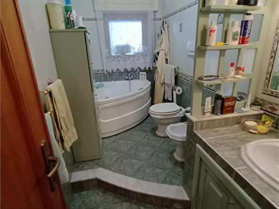 Immagine 10 di Appartamento in affitto  a Livorno