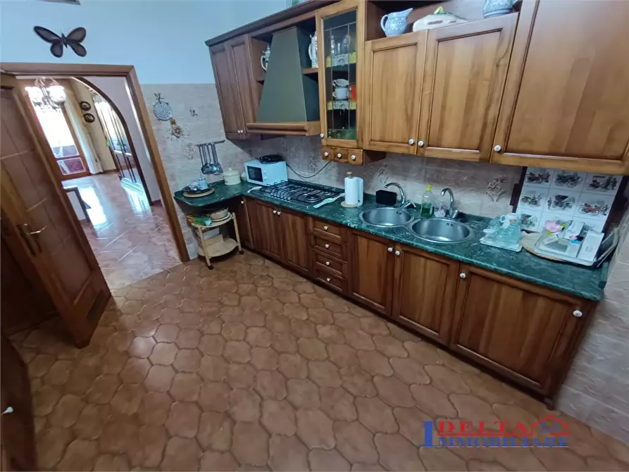 Immagine 5 di Appartamento in affitto  a Livorno