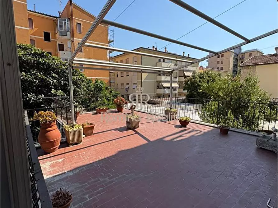 Immagine 3 di Appartamento in affitto  a Livorno