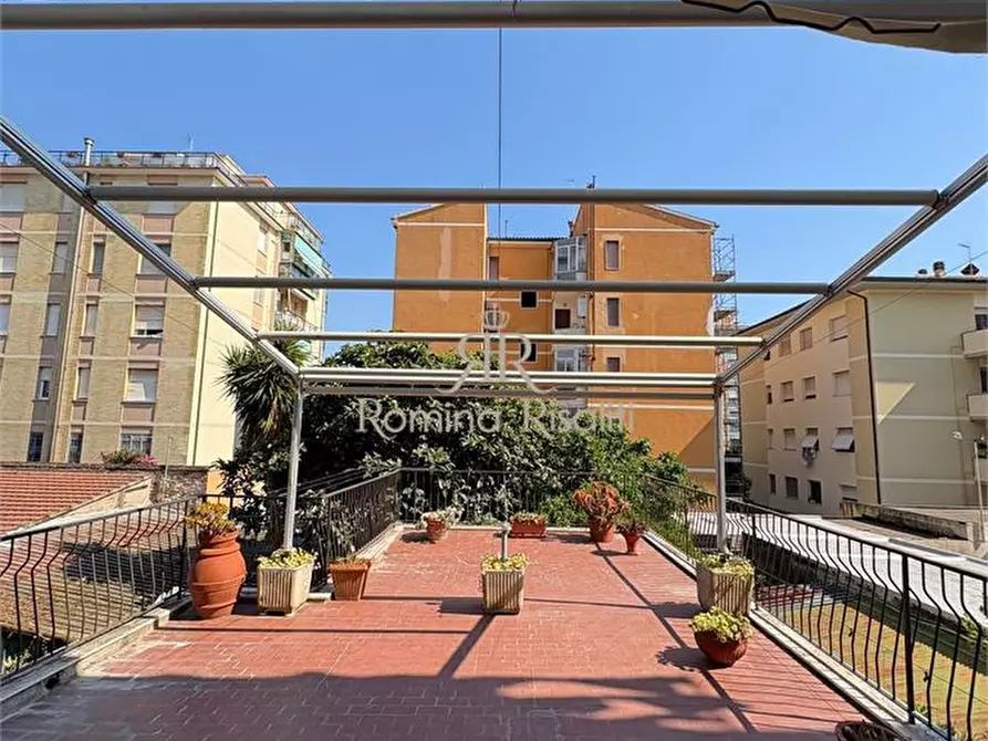 Immagine 1 di Appartamento in affitto  a Livorno