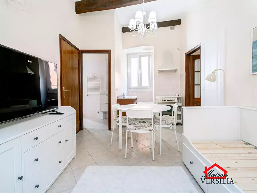 Immagine 5 di Appartamento in affitto  a Massa