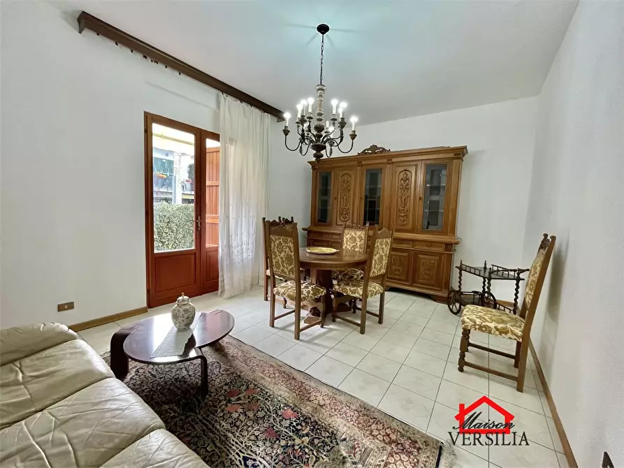 Immagine 6 di Appartamento in affitto  a Massa