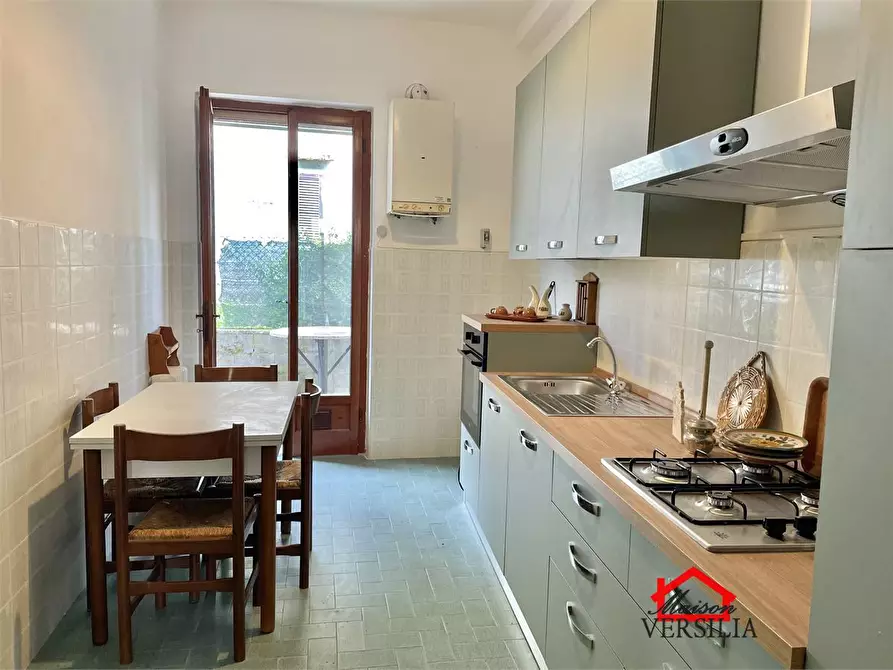 Immagine 2 di Appartamento in affitto  a Massa