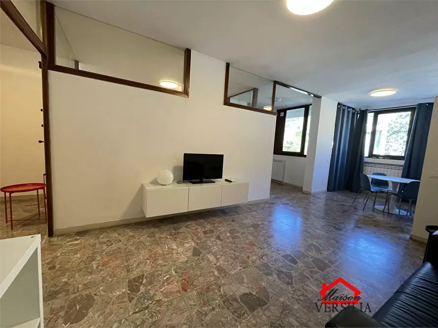 Immagine 5 di Appartamento in affitto  a Carrara