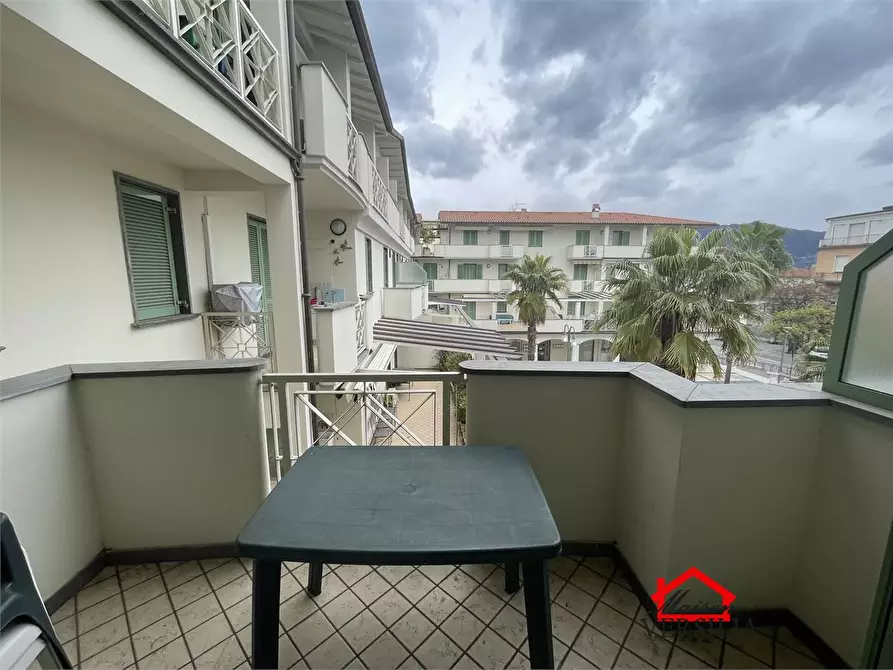 Immagine 6 di Appartamento in affitto  480 a Massa