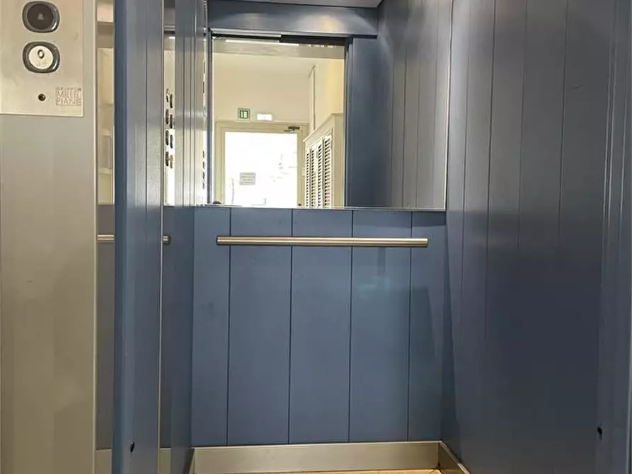 Immagine 3 di Appartamento in affitto  480 a Massa