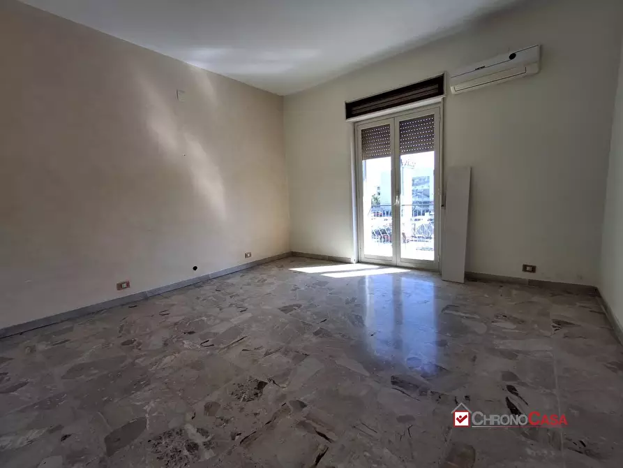 Immagine 10 di Appartamento in affitto  6 a Messina