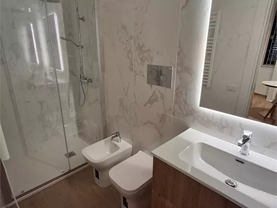 Immagine 8 di Appartamento in affitto  3 a Messina