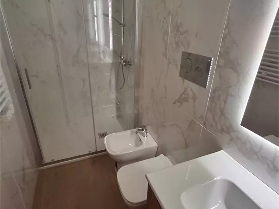 Immagine 9 di Appartamento in affitto  3 a Messina