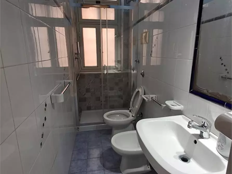 Immagine 10 di Appartamento in affitto  a Messina