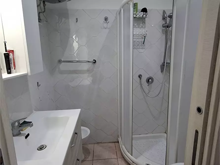 Immagine 9 di Appartamento in affitto  a Messina