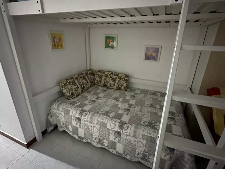 Immagine 3 di Appartamento in affitto  a Giardini-Naxos