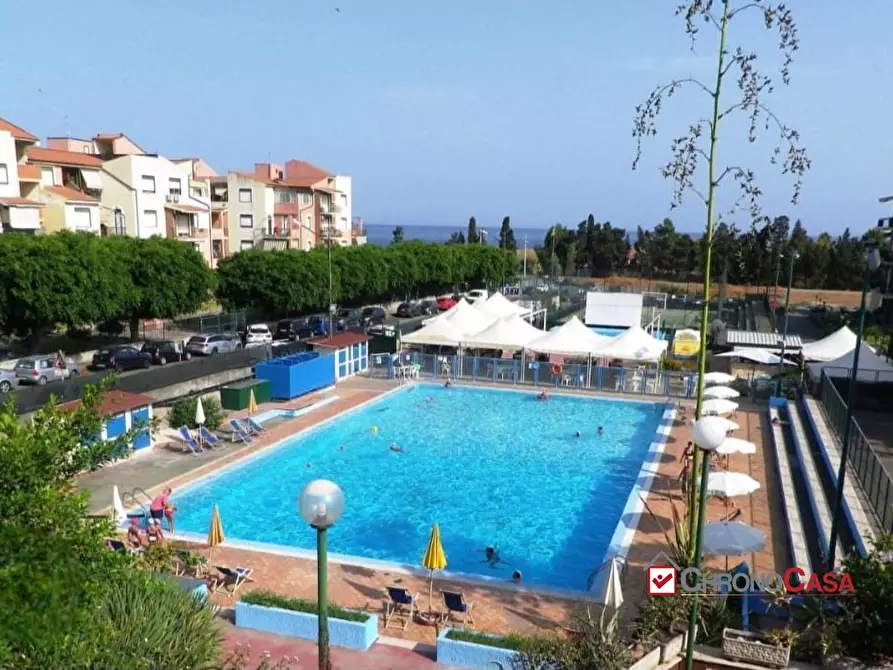 Immagine 2 di Appartamento in affitto  a Giardini-Naxos