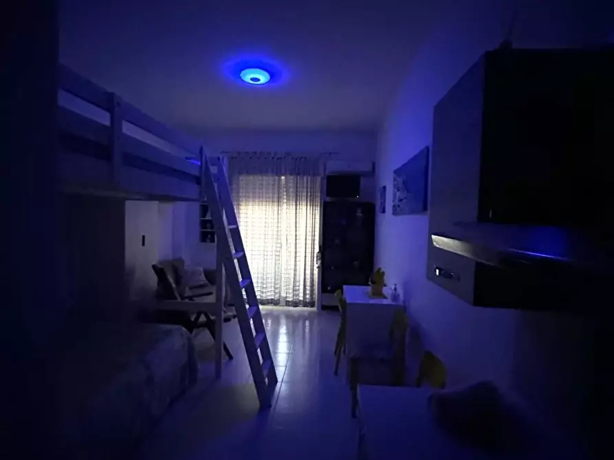 Immagine 8 di Appartamento in affitto  a Giardini-Naxos