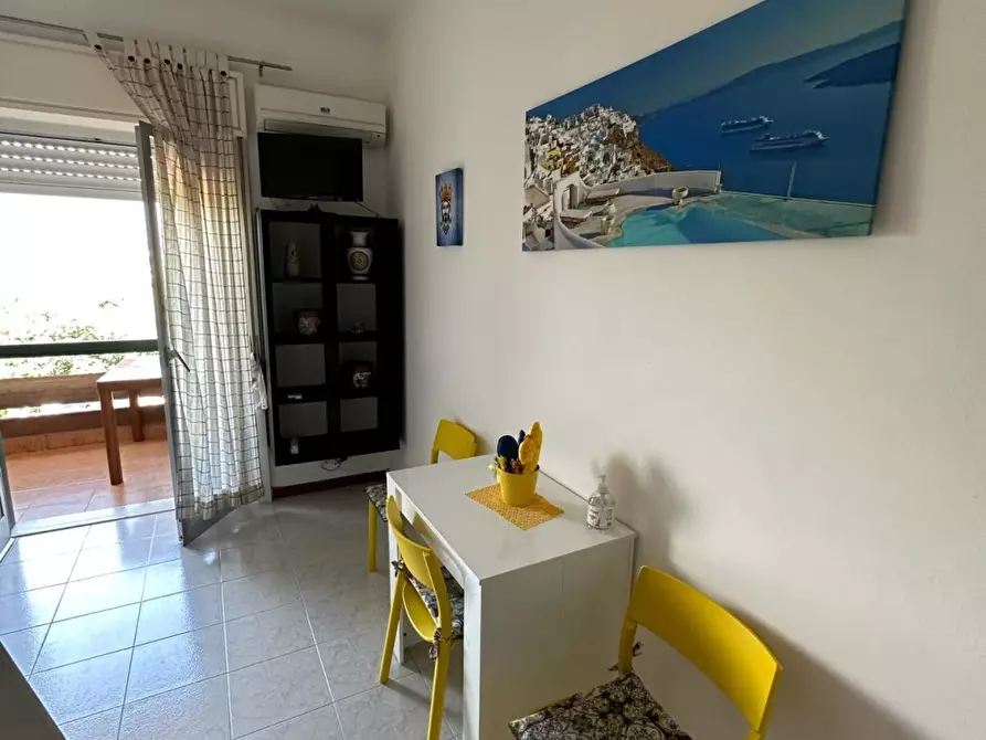 Immagine 5 di Appartamento in affitto  a Giardini-Naxos