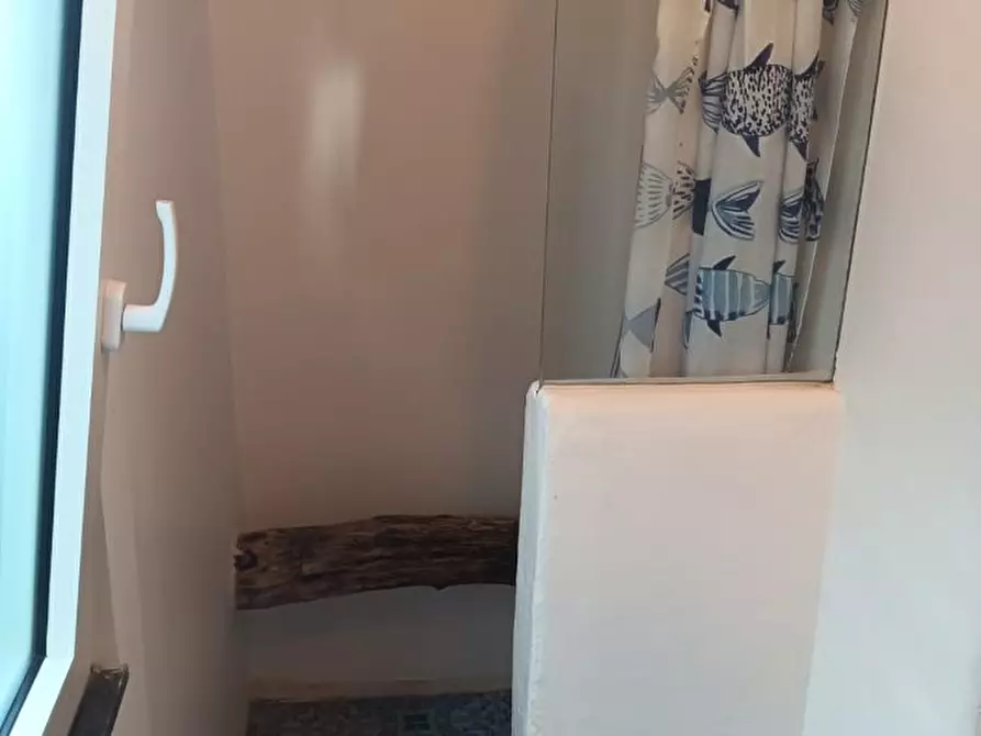 Immagine 5 di Appartamento in affitto  a Messina