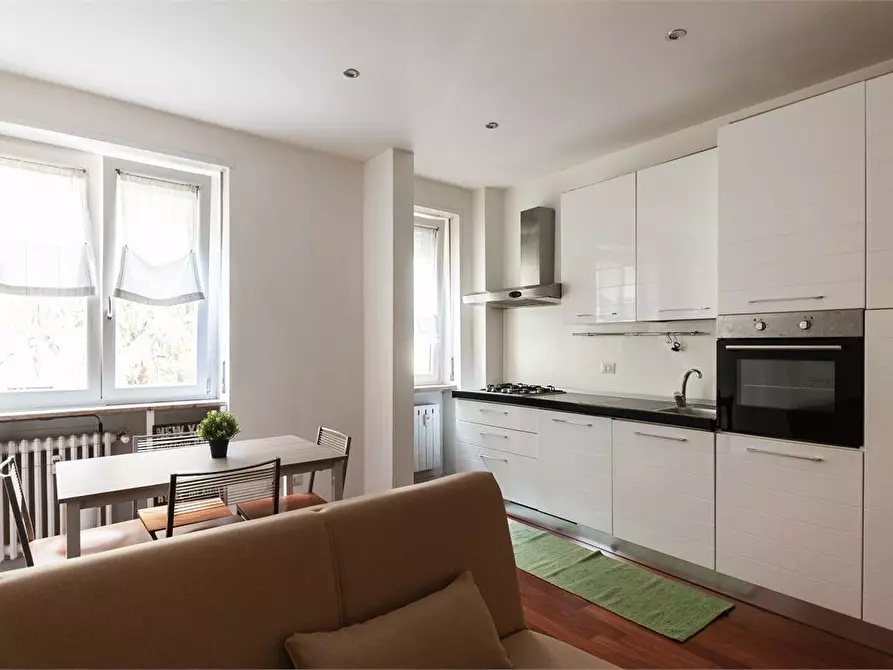 Immagine 6 di Appartamento in affitto  8 a Milano