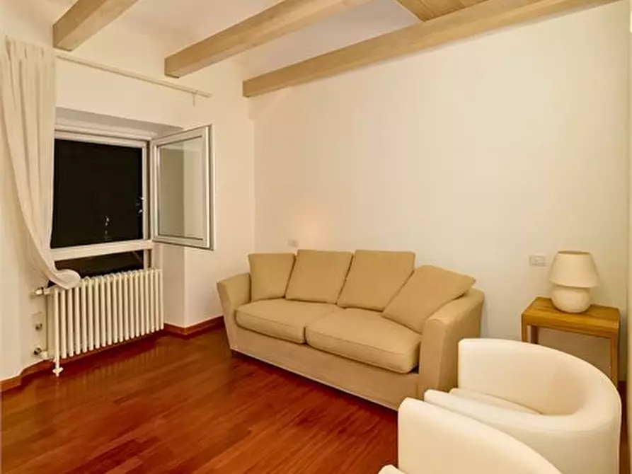 Immagine 7 di Appartamento in affitto  9 a Milano