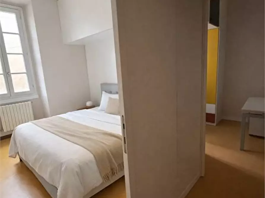 Immagine 2 di Appartamento in affitto  9 a Milano