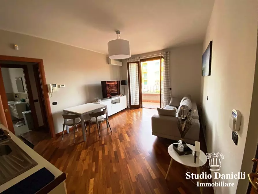 Immagine 5 di Appartamento in affitto  1 a Carate Brianza