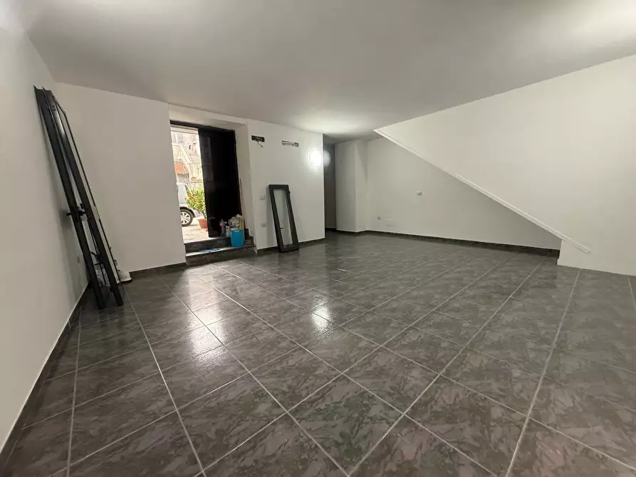 Immagine 5 di Appartamento in affitto  a Acerra