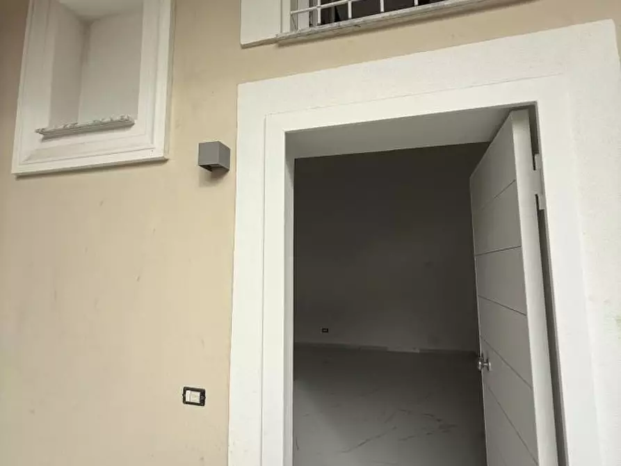 Immagine 2 di Appartamento in affitto  a Acerra