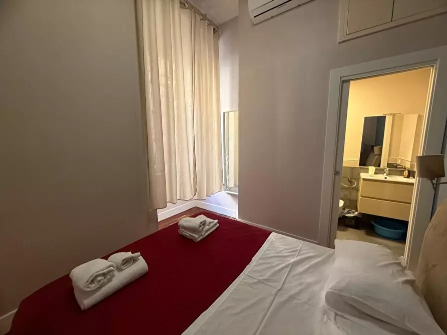 Immagine 1 di Appartamento in affitto  a Napoli