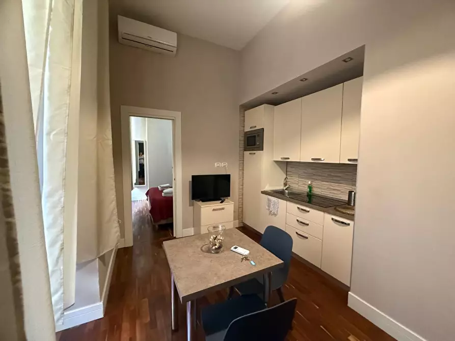 Immagine 6 di Appartamento in affitto  a Napoli