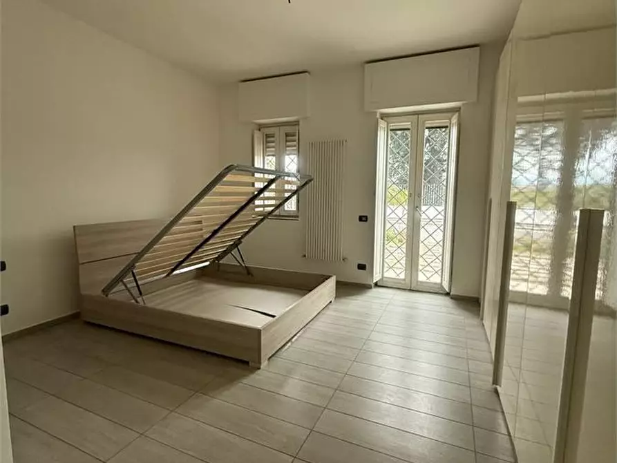 Immagine 9 di Appartamento in affitto  a Napoli