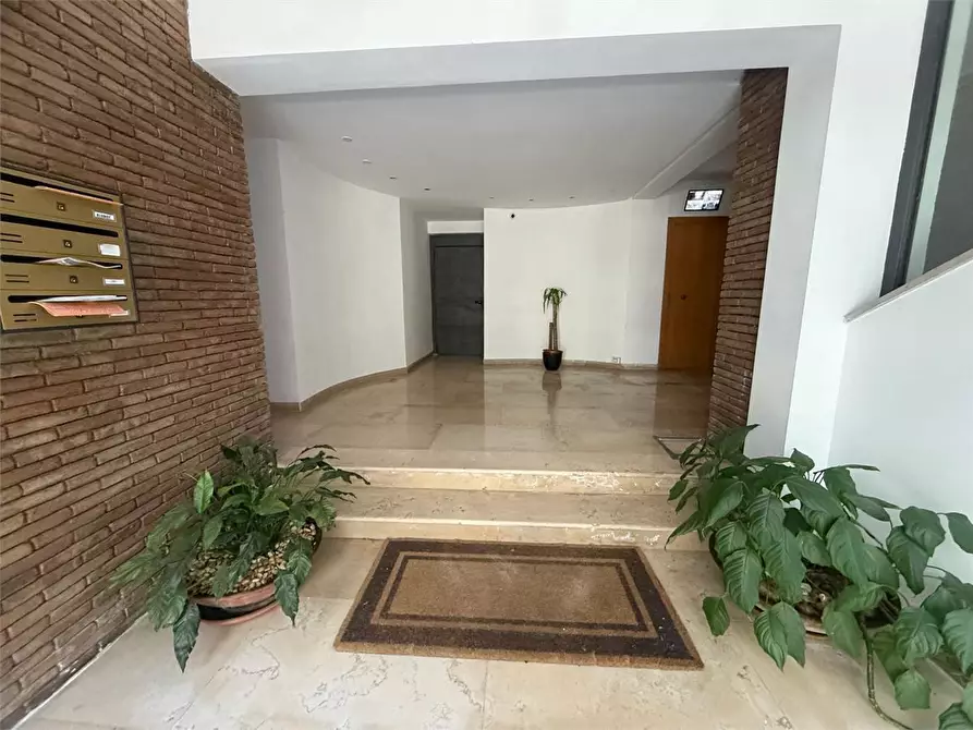 Immagine 10 di Appartamento in affitto  a Napoli