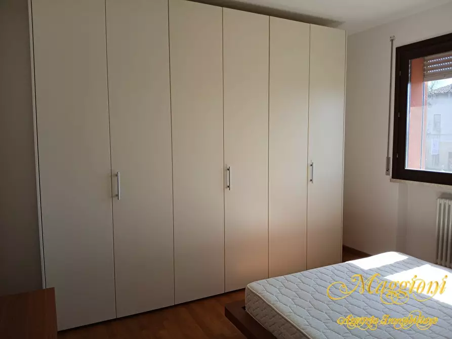 Immagine 8 di Appartamento in affitto  a Parma