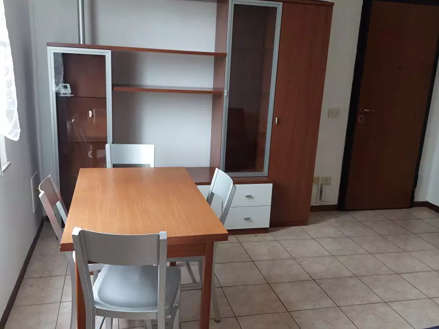 Immagine 5 di Appartamento in affitto  a Parma