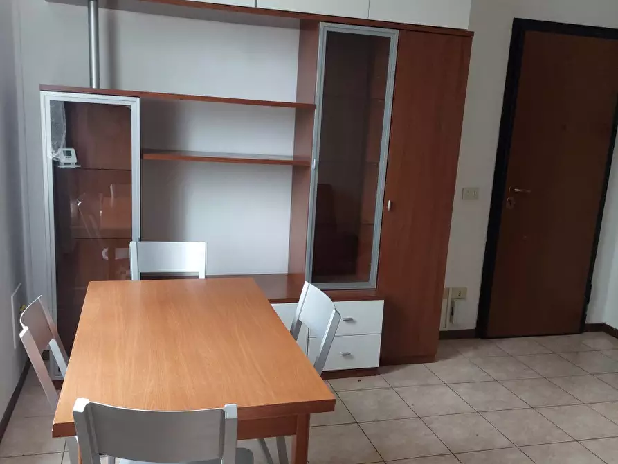 Immagine 2 di Appartamento in affitto  a Parma