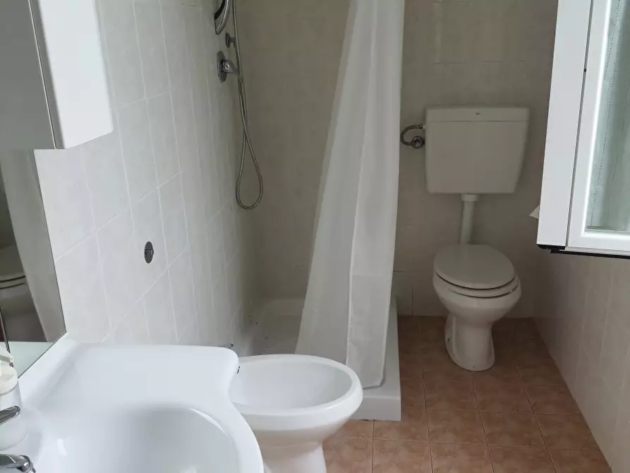 Immagine 8 di Appartamento in affitto  a Parma